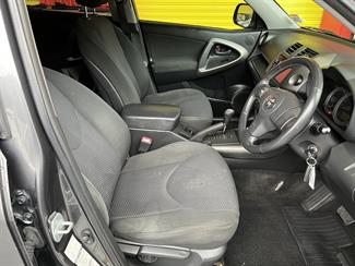 2013 Toyota RAV4 - Thumbnail