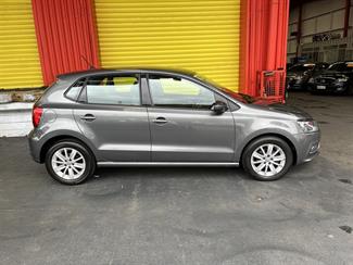 2016 Volkswagen Polo - Thumbnail