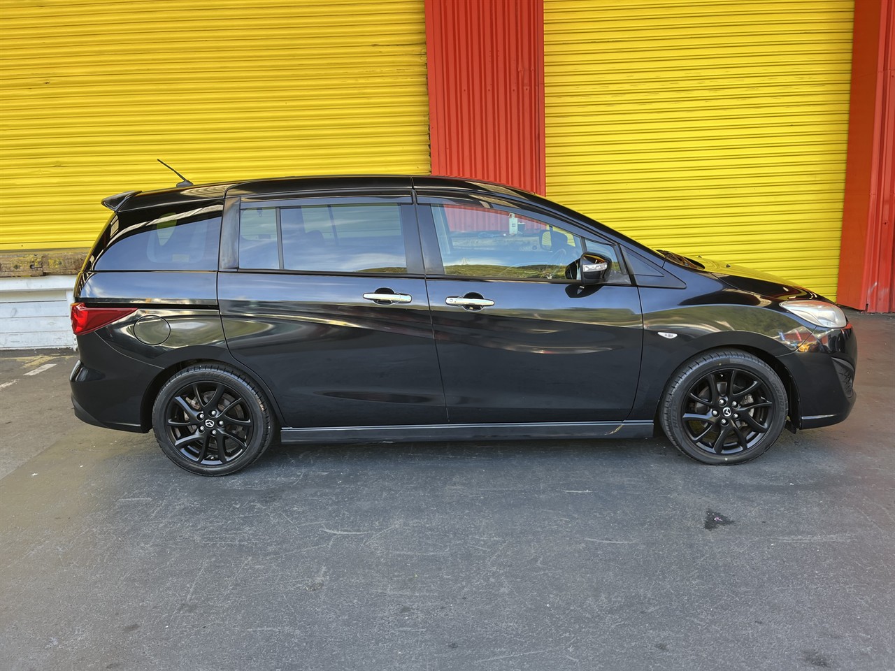 2013 Mazda Premacy
