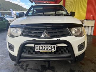 2011 Mitsubishi Triton - Thumbnail