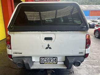2011 Mitsubishi Triton - Thumbnail