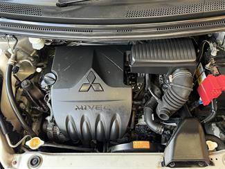 2006 Mitsubishi Colt - Thumbnail