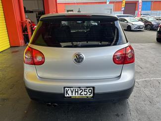 2007 Volkswagen Golf - Thumbnail