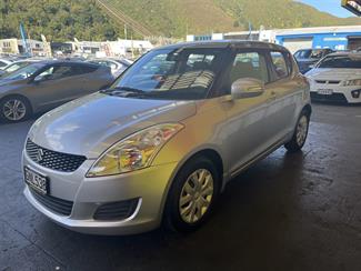 2012 Suzuki Swift - Thumbnail