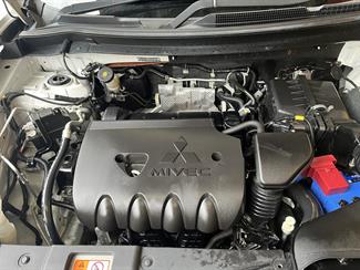 2013 Mitsubishi Outlander - Thumbnail