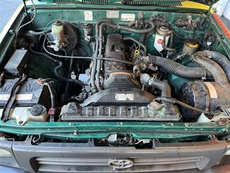 1998 Toyota Hilux - Thumbnail