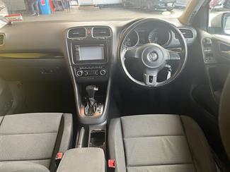 2009 Volkswagen Golf - Thumbnail