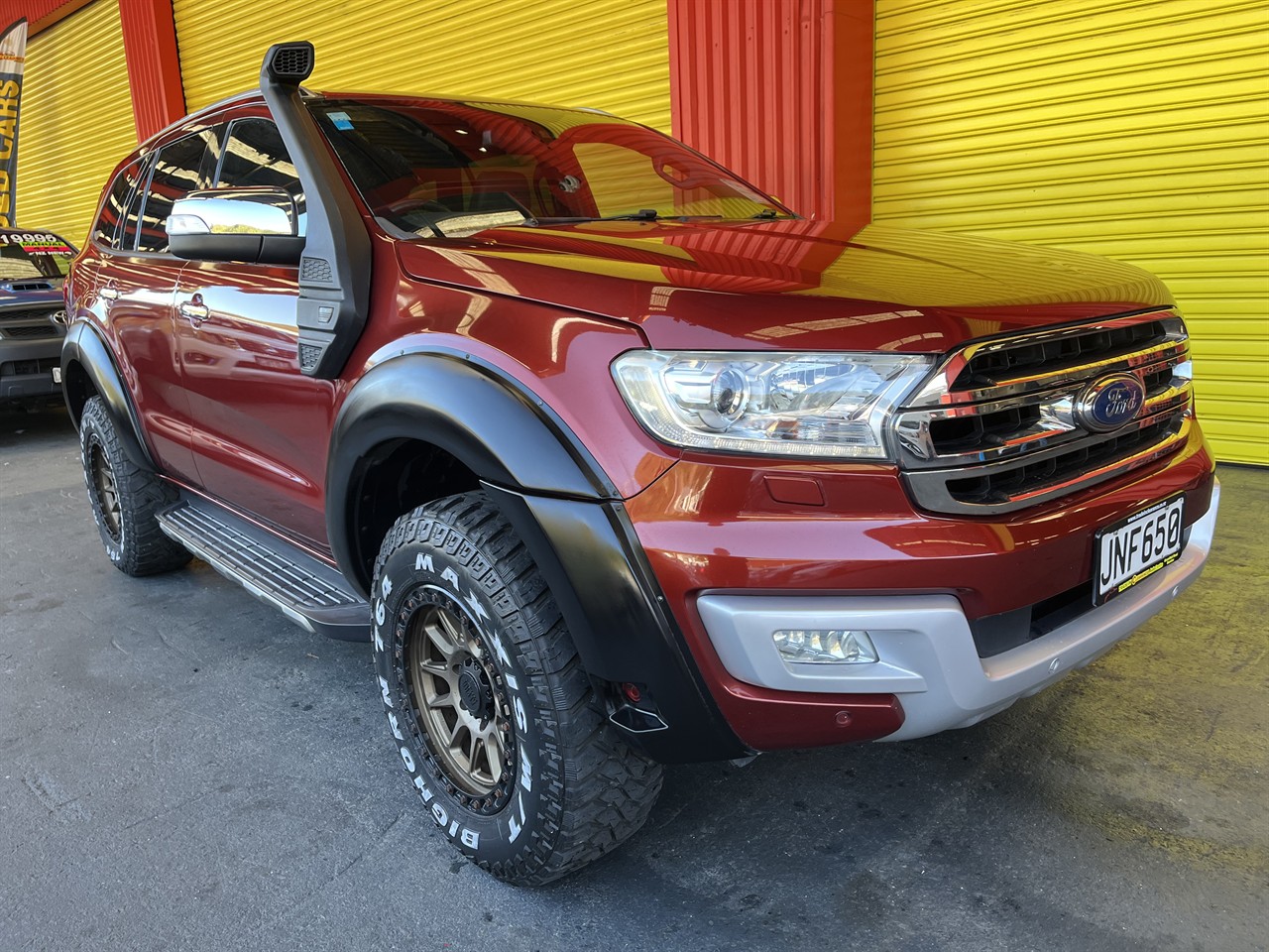 2016 Ford Everest