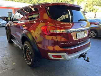 2016 Ford Everest - Thumbnail