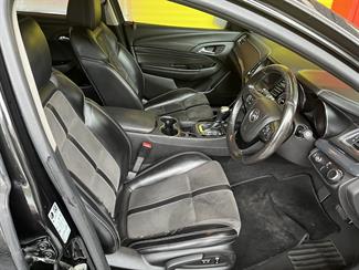 2017 Holden Commodore - Thumbnail