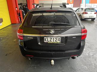 2017 Holden Commodore - Thumbnail