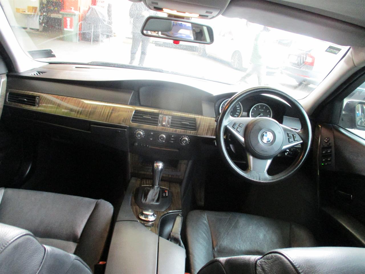 2005 BMW 525I
