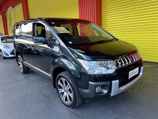 2013 Mitsubishi DELICA - Thumbnail