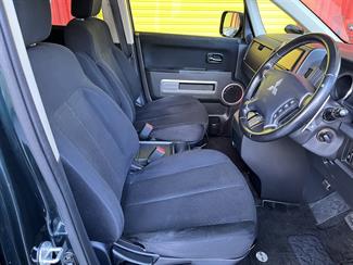 2013 Mitsubishi DELICA - Thumbnail