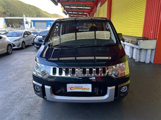 2013 Mitsubishi DELICA - Thumbnail