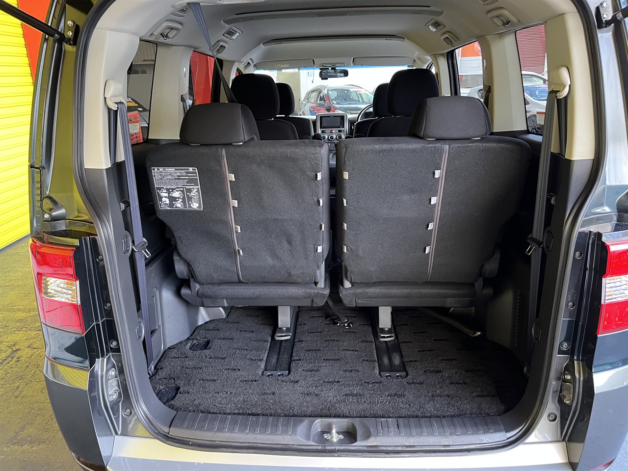 2013 Mitsubishi DELICA