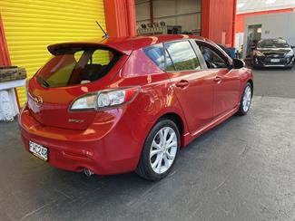 2011 Mazda MAZDA3 - Thumbnail