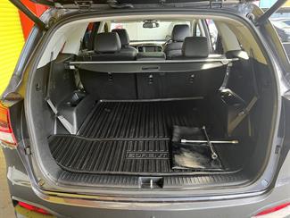 2017 Kia Sorento - Thumbnail