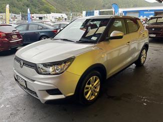 2015 Ssangyong Tivoli - Thumbnail