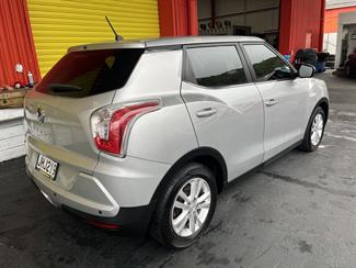 2015 Ssangyong Tivoli - Thumbnail