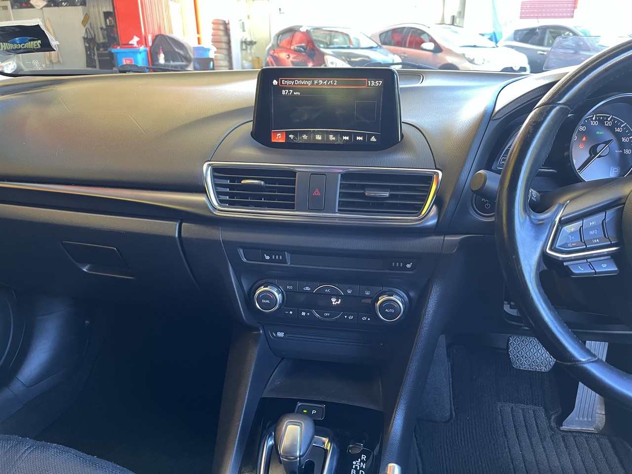 2017 Mazda Axela