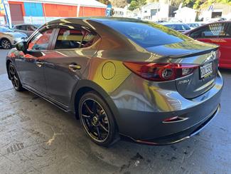 2017 Mazda Axela - Thumbnail