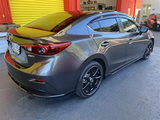 2017 Mazda Axela - Thumbnail