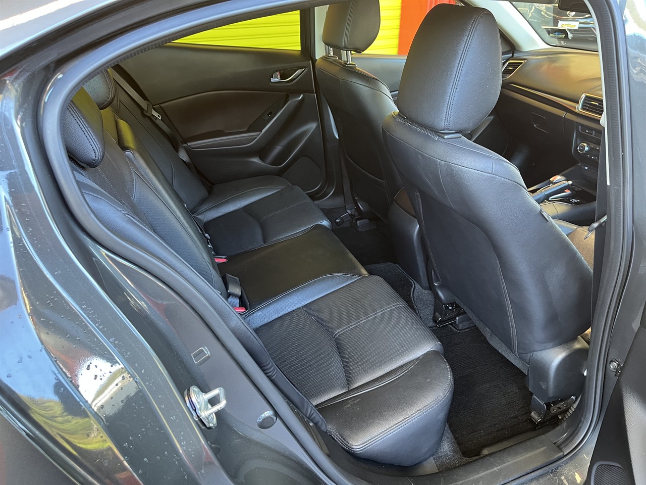 2017 Mazda Axela
