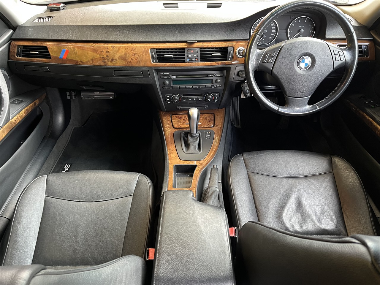 2006 BMW 320i