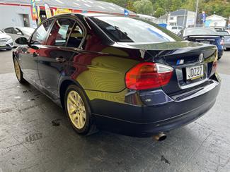 2006 BMW 320i - Thumbnail