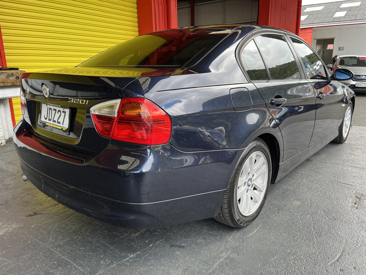 2006 BMW 320i