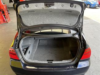 2006 BMW 320i - Thumbnail