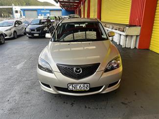 2005 Mazda MAZDA3 - Thumbnail