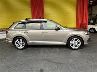 2015 Audi Q7 - Thumbnail