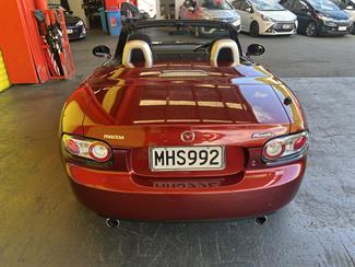 2006 Mazda Roadster - Thumbnail