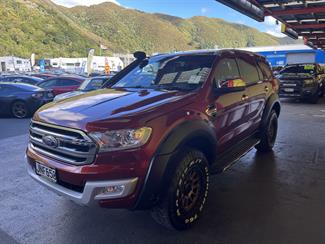 2016 Ford Everest - Thumbnail