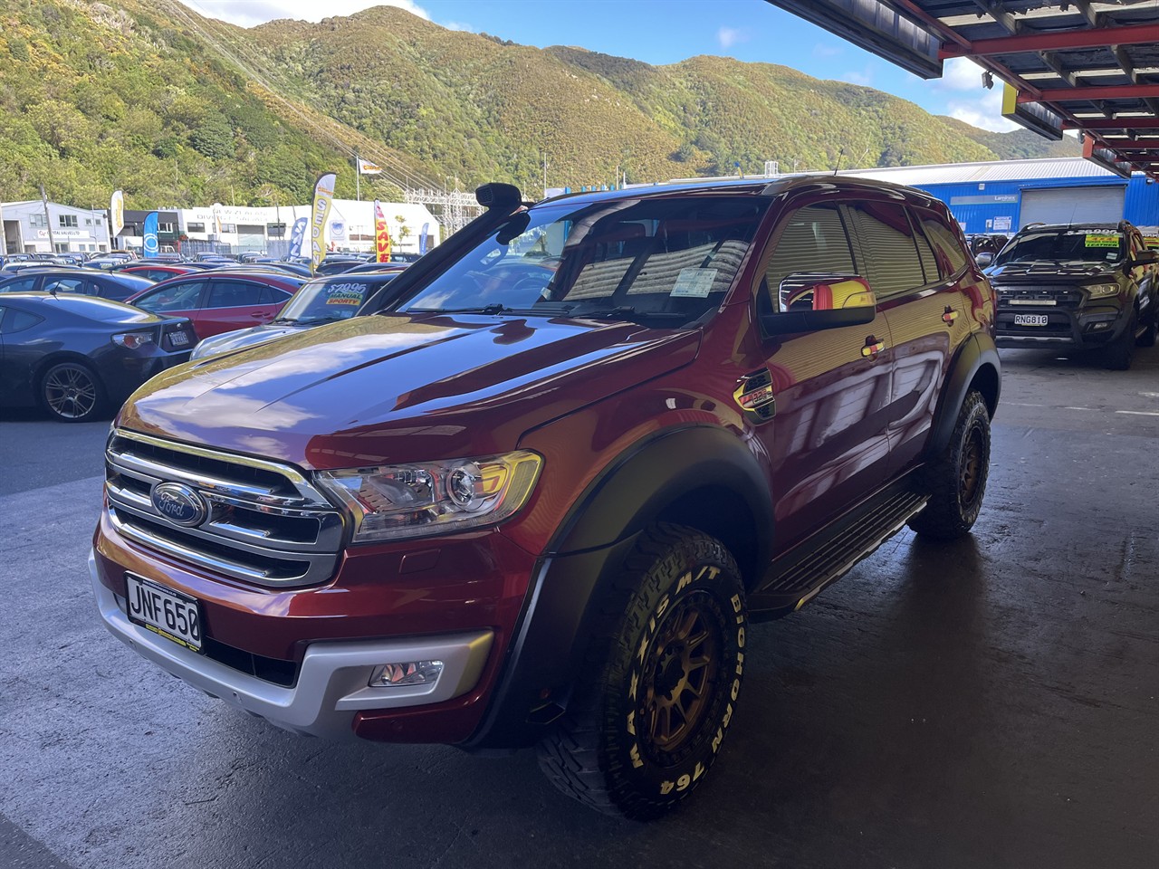 2016 Ford Everest