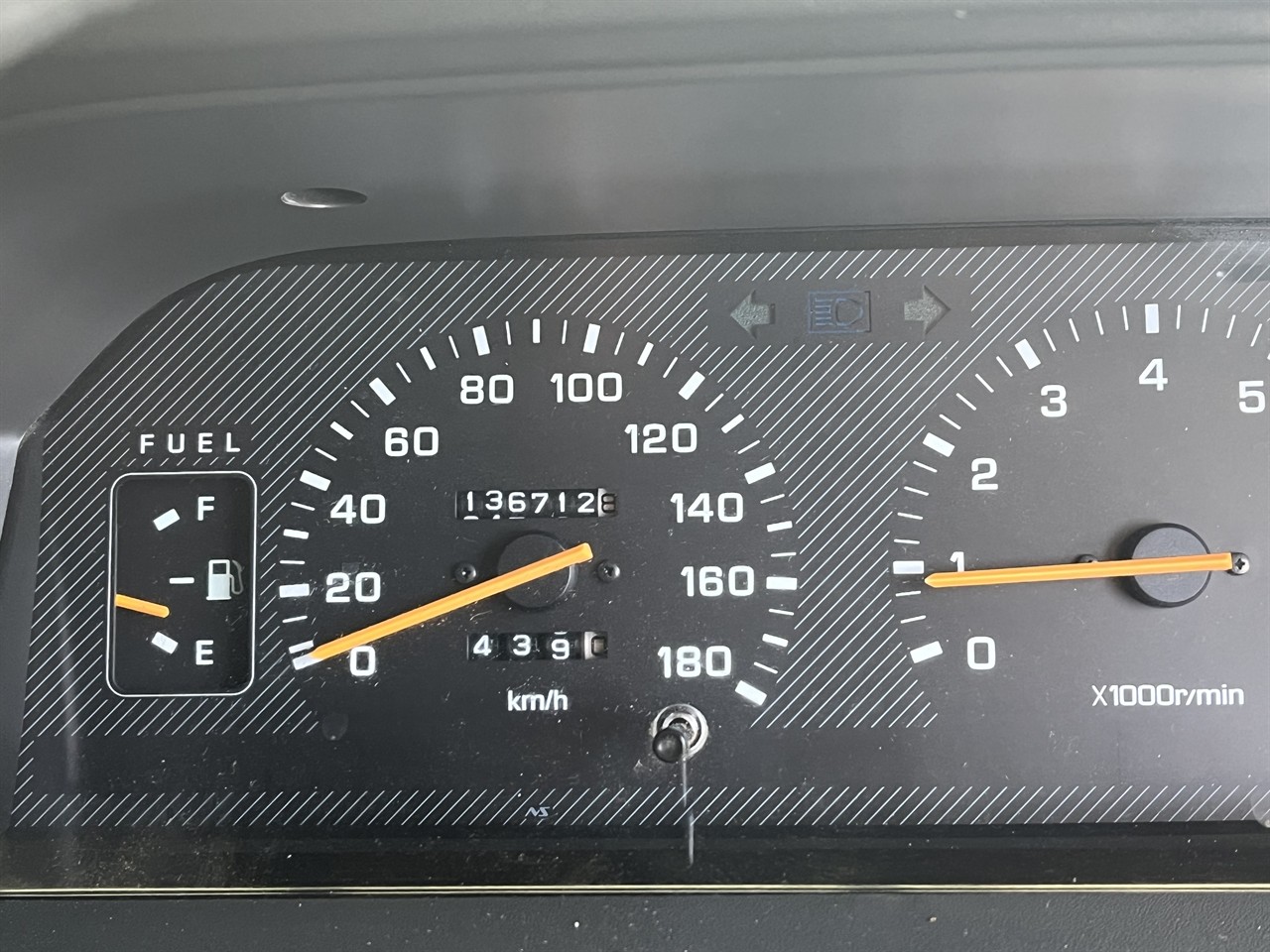 2014 Mitsubishi l300