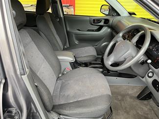 2004 Hyundai Santa Fe - Thumbnail