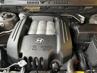 2004 Hyundai Santa Fe - Thumbnail
