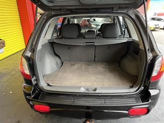 2004 Hyundai Santa Fe - Thumbnail