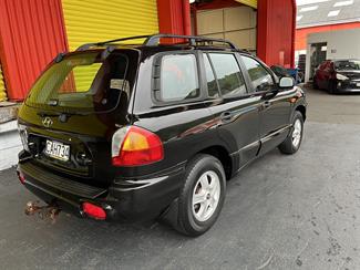 2004 Hyundai Santa Fe - Thumbnail