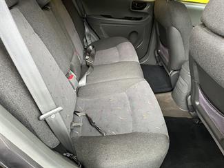 2004 Hyundai Santa Fe - Thumbnail