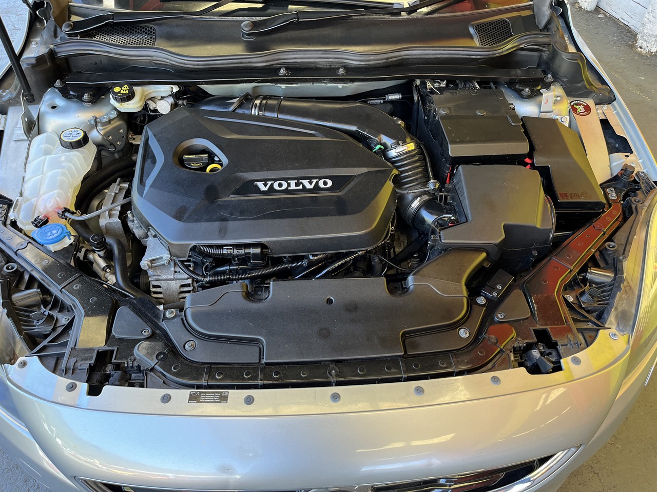 2013 Volvo v40