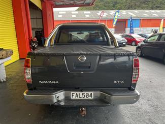 2007 Nissan Navara - Thumbnail