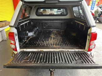 2015 Holden Colorado - Thumbnail