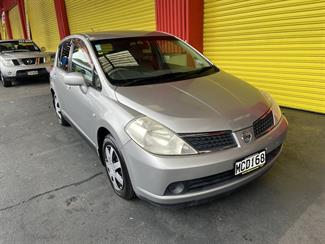 2004 Nissan Tiida - Thumbnail