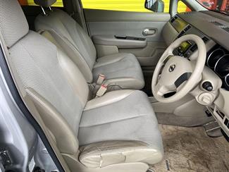 2004 Nissan Tiida - Thumbnail