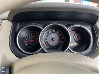2004 Nissan Tiida - Thumbnail