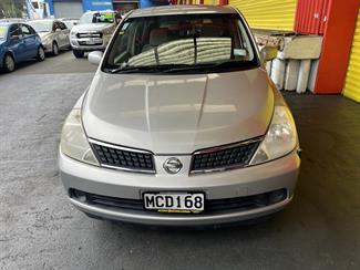 2004 Nissan Tiida - Thumbnail